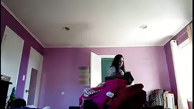 Spying on matured desi aunty dressing in bedroom