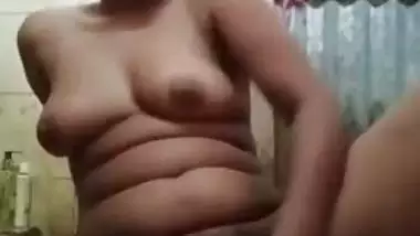 Barishal BD girl pussy fingering selfie