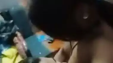 Skinny Desi female showing off her XXX nipples being licked by sex guy