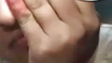 Desi tanker girlfriend shows big boobs on video call