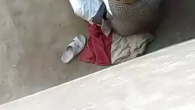 Sasur bahu xxx spy clip from Rajasthan