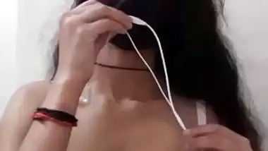 Indian cam girl Pirya Bhabhai naked tease