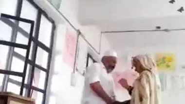 School Peon Fuck Teacher Bhabi in Classroom
