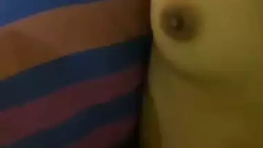 Small boobs Lankan girl moaning viral sex with lover