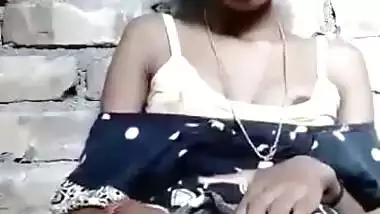 Desi nude girl fucks her pussy with a plastic bottle