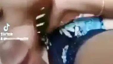 Wife blowjob on TikTok caught by husband viral video