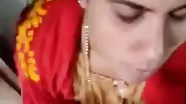 A village lady gives a desi blowjob to her lover