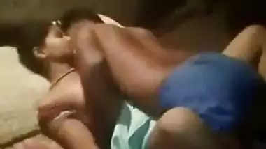 Bihari couple enjoys sex at night in desi xxx MMS