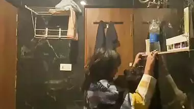 Horny girl’s xxx mms of riding a dick in the bathroom