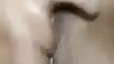 Bhabhi in pink bra goes nude in Bengali viral fingering