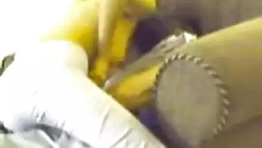 Do Indian sexy couple apme room main sex kar...