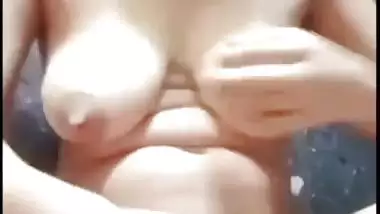 Bhabhi milking breast and fingering pussy viral live