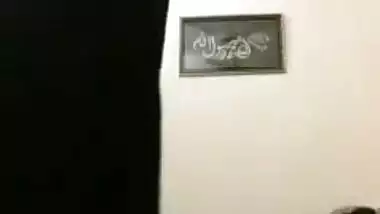 Every lover of big tits porn will be impressed with these Desi boobs