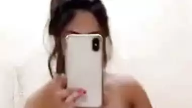 Winning Indian with navel piercing likes to act in XXX way