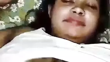 Lover presses his sleeping GF’s big boobs