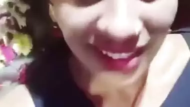 Married Tamil girl shows cute boobs on cam for lover