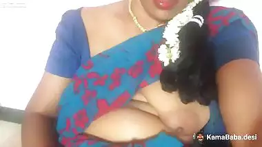 Tamil nude lady fingers her wet pussy