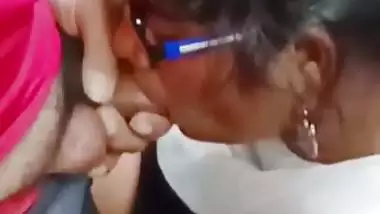 Indian office girl blowjob video