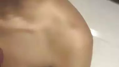 18-year-old desi girl’s erotic blowjob MMS with BF