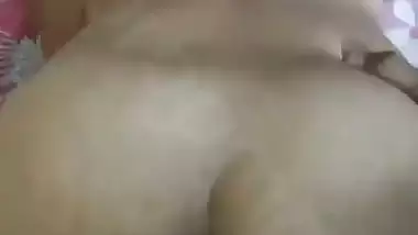 Desi sex of a lady getting fucked in the doggy style