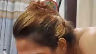 Smoking with blowjob by brown haired desi girl viral MMS